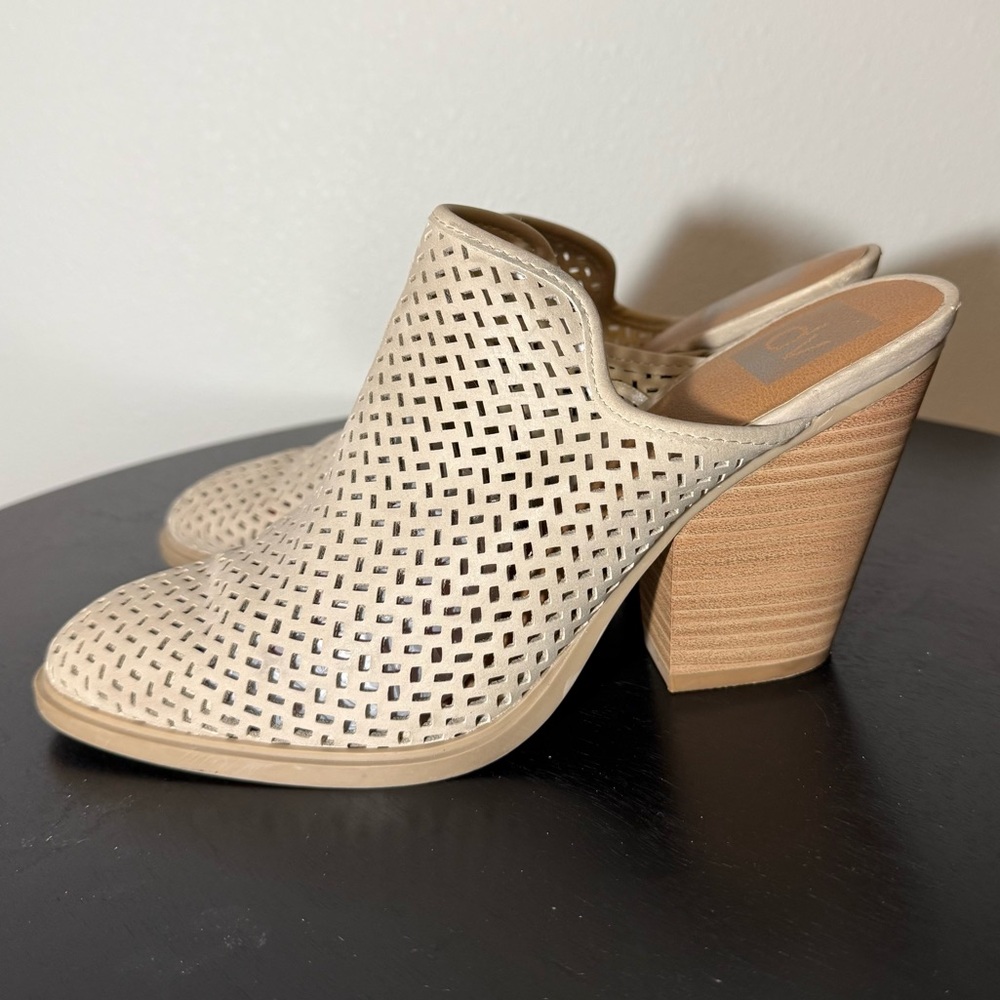 DV Dolce Vita Kenli Laser Cut Mules Taupe Women’s Size 7.5